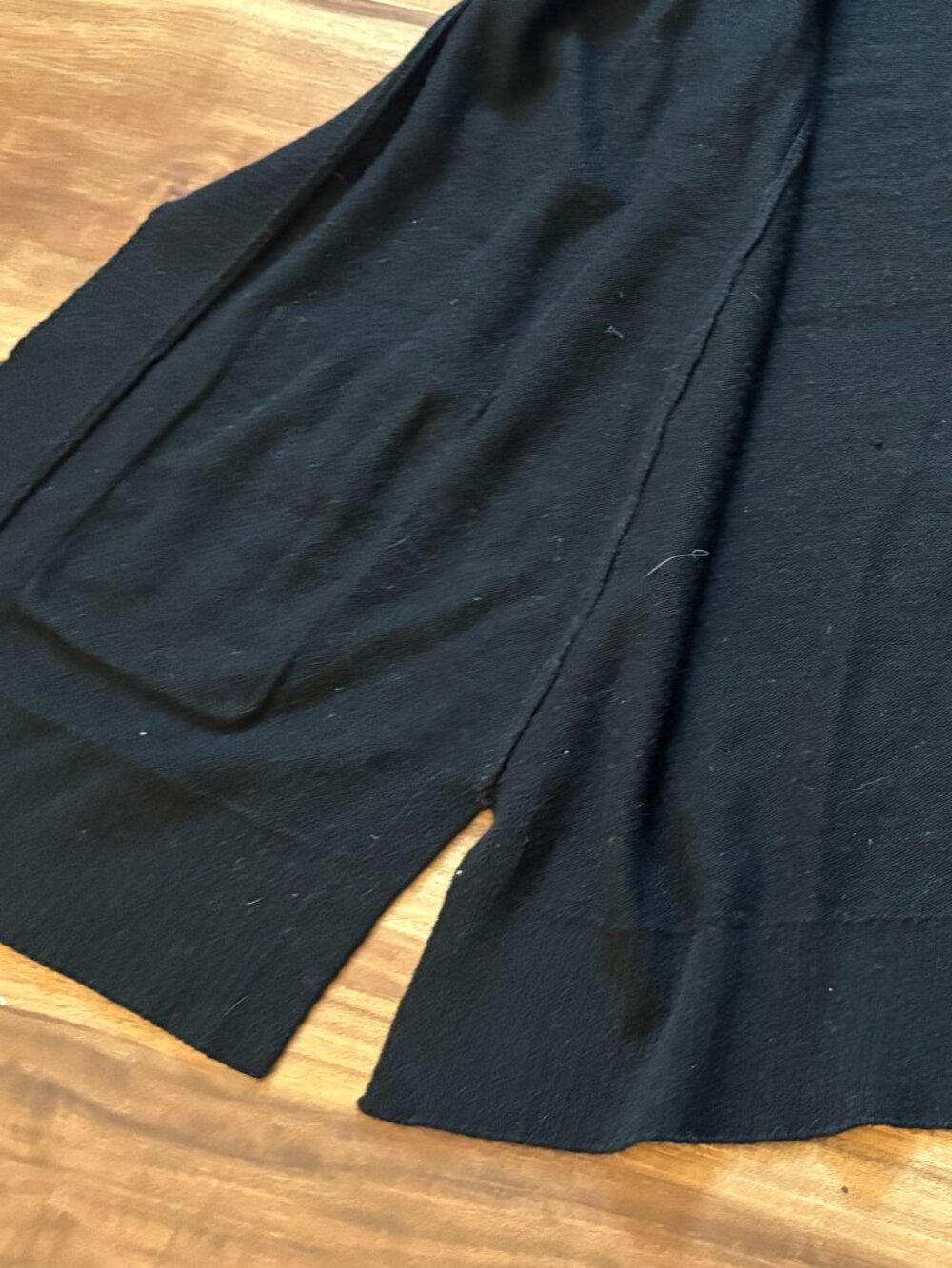 Ladies' black sweater vest with pockets - Picture 6 of 6